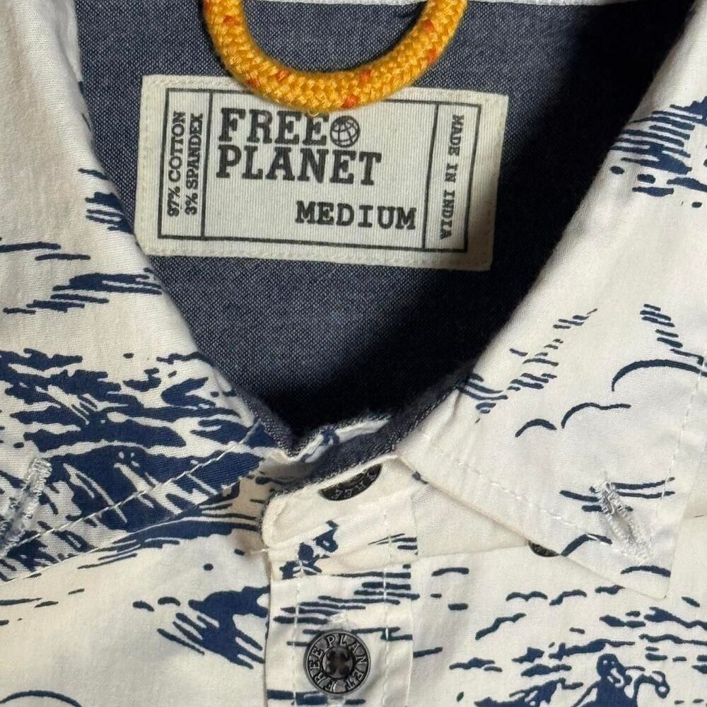 Free planet vintage navy blue and White Islands/waves Hawaiian medium size - Picture 7 of 7